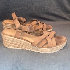 Platform heels size 9